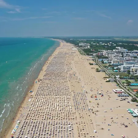 Flat Next To The In Pineda Apartmán Bibione